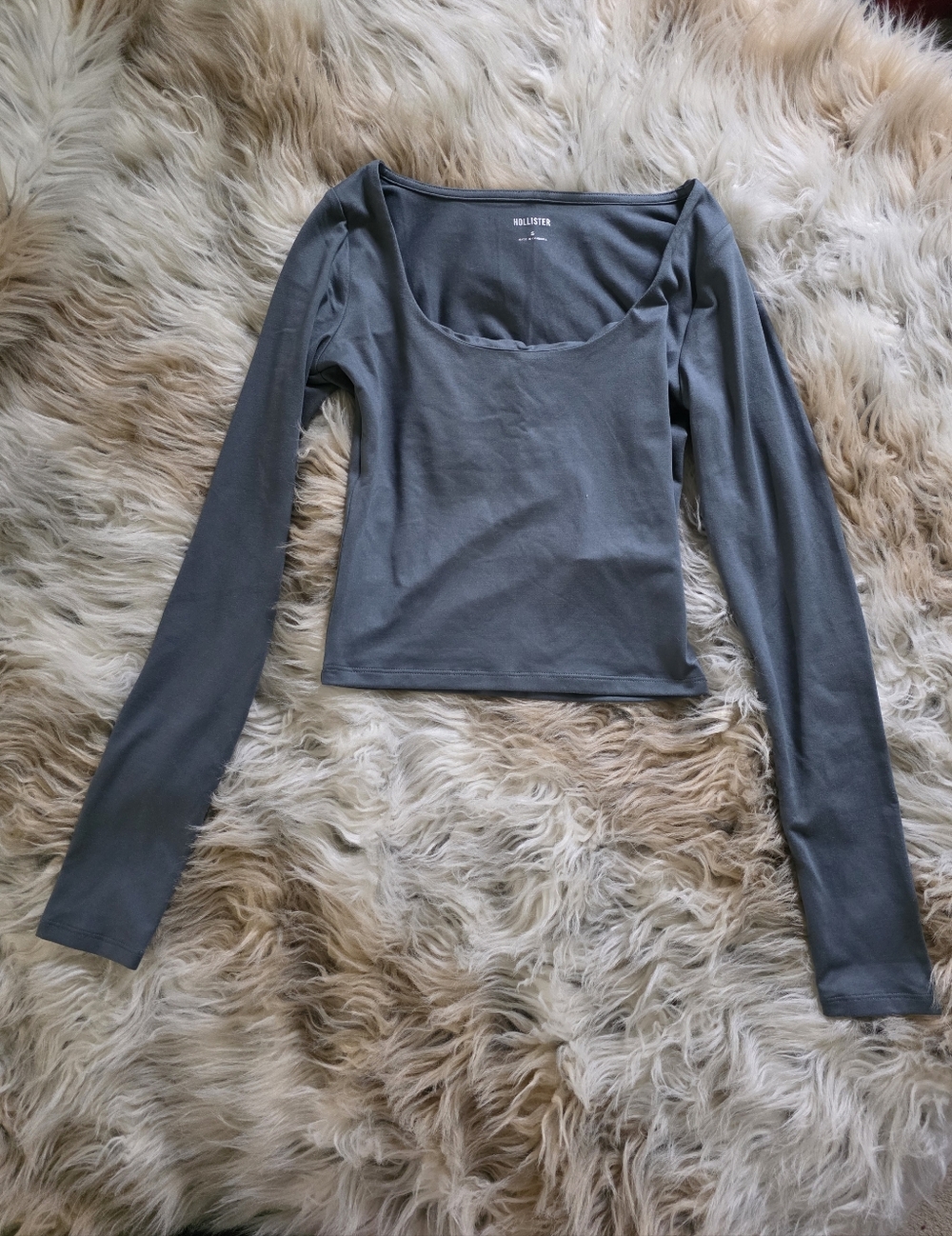 Hollister Long Sleeve Square Neck Top in Gray
